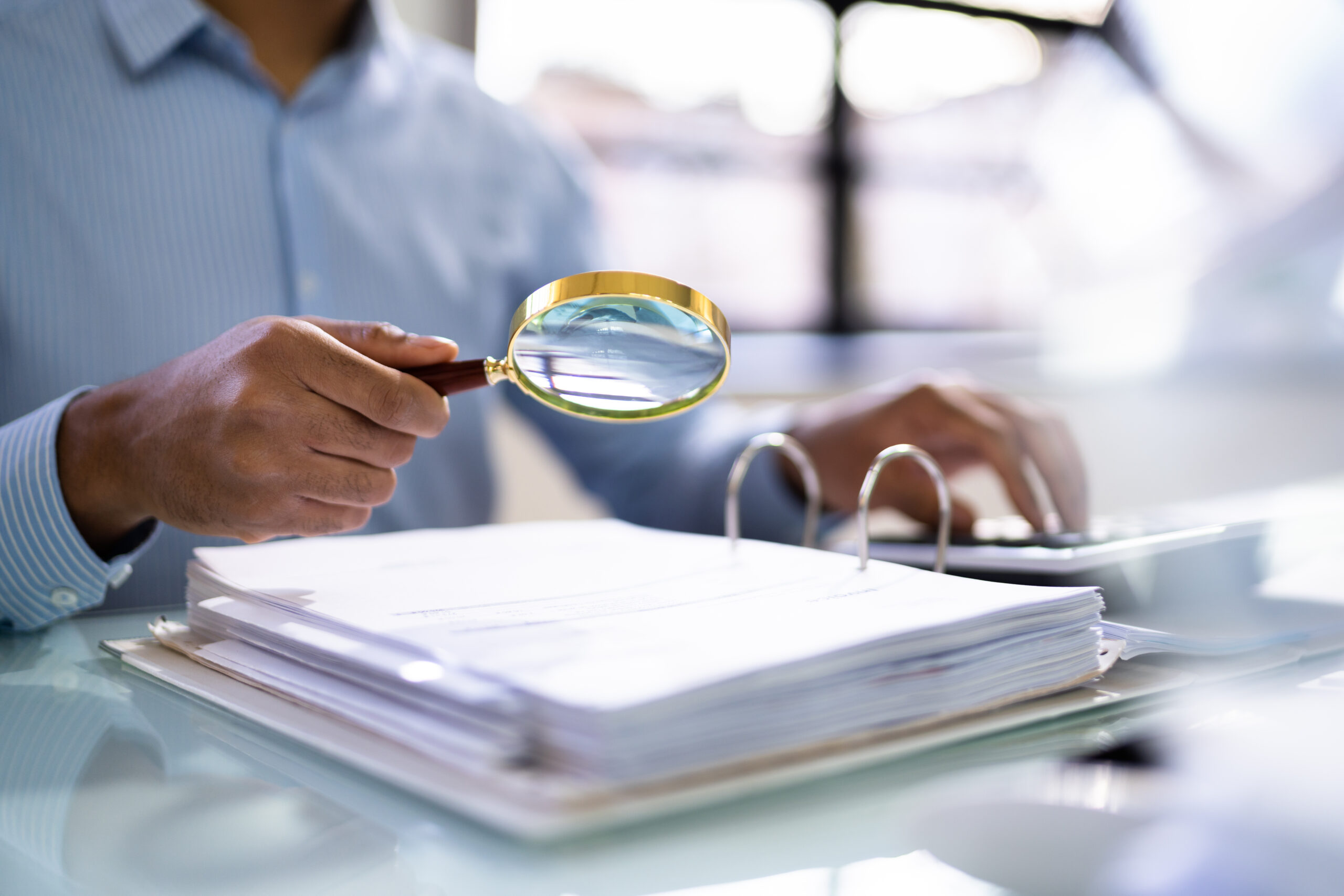 Servicios de auditoría para emprendedores: interna, estados financieros, revisiones e IFRS